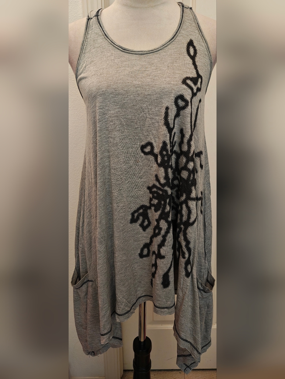 90s Forever 21 Trapeze Tunic Dress w Side Pockets & Asymmetrical Shark Bite Hem
